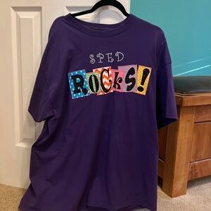 Teacher Tshirt This is a 2XL SPED Rocks tshirt.